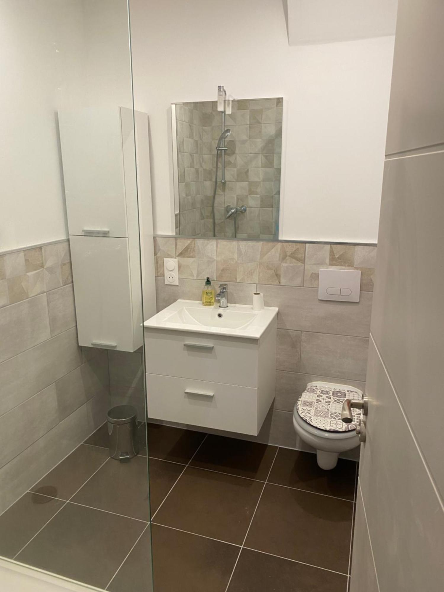 Appartement Climatise Sete - Rue Montmorency Екстериор снимка
